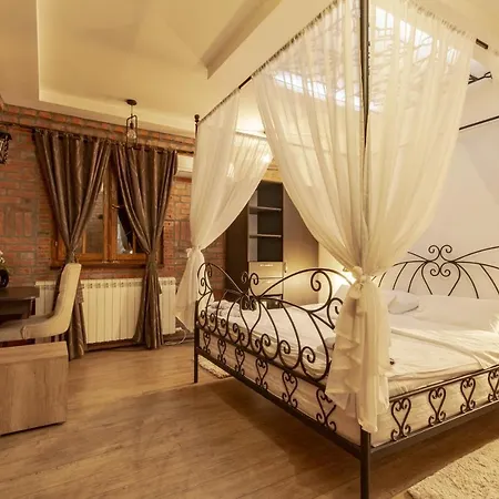 Madison - Square Sava Belgrad