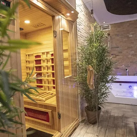 Madison - Square Sava Belgrad