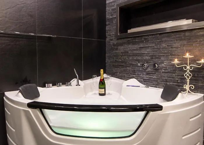 Madison - Square Sava krevet i doručak Belgrade