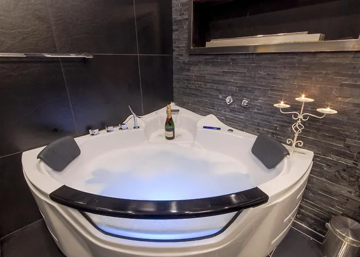 Madison - Square Sava