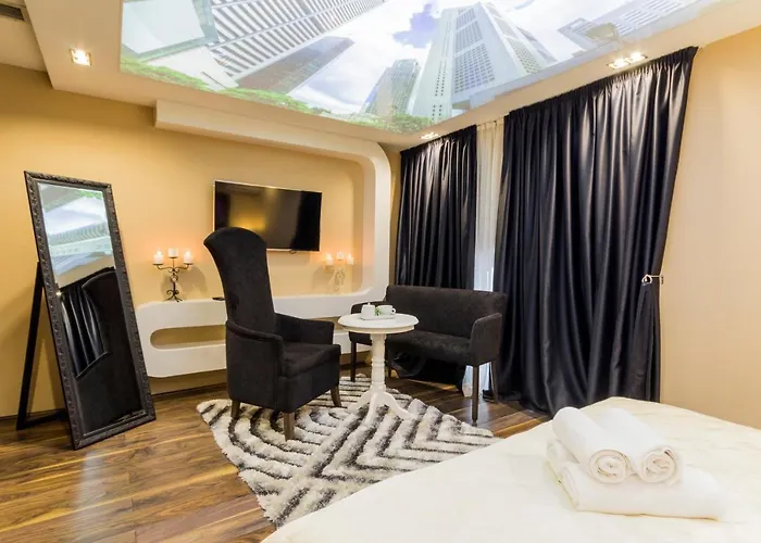 krevet i doručak Madison - Square Sava