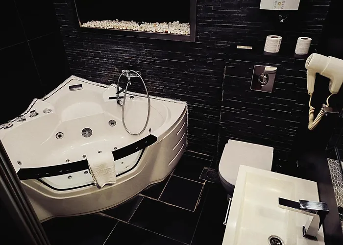 Madison - Square Sava 3*